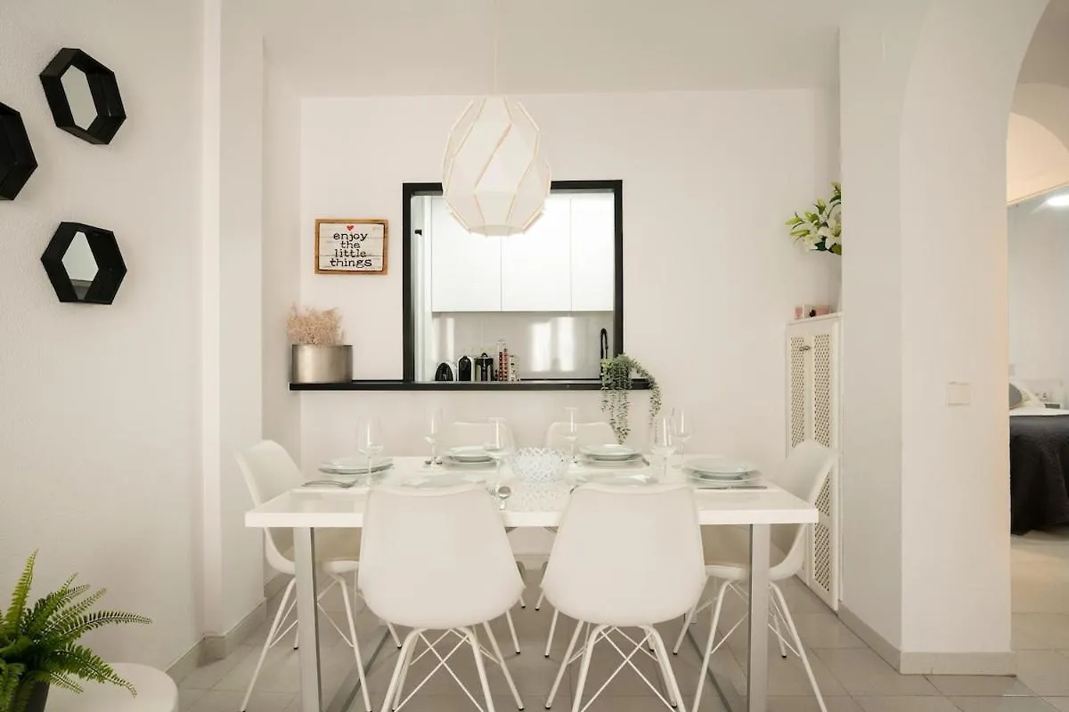 קוניל דה לה פרונטרה Apartamento Bateles קוניל דה לה פרונטרה